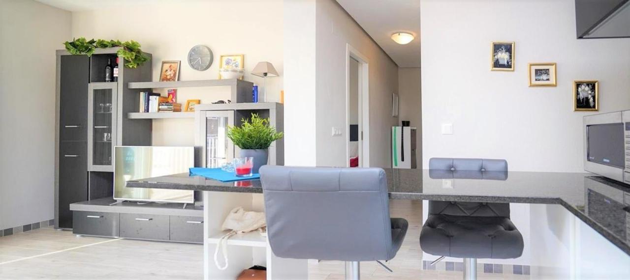 סנטה פולה Three Bedroom Top Apartment By The Beach מראה חיצוני תמונה